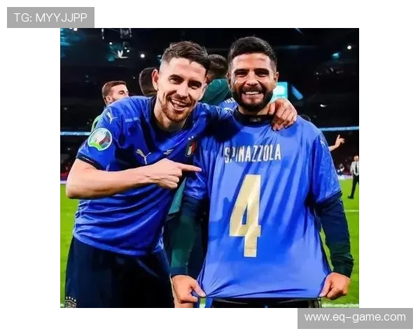 意大利球星基耶萨父子欧洲杯传奇:跨越25年的关键进球,小基耶萨青出于蓝? 意大利球星基耶萨父子欧洲杯传奇:跨越25年的关键进球,小基耶萨青出于蓝?